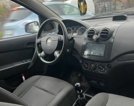 Серый Шевроле Авео, объемом двигателя 1.5 л и пробегом 220 тыс. км за 3000 $, фото 11 на Automoto.ua