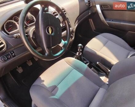 Сірий Шевроле Авео, об'ємом двигуна 1.5 л та пробігом 170 тис. км за 5500 $, фото 35 на Automoto.ua
