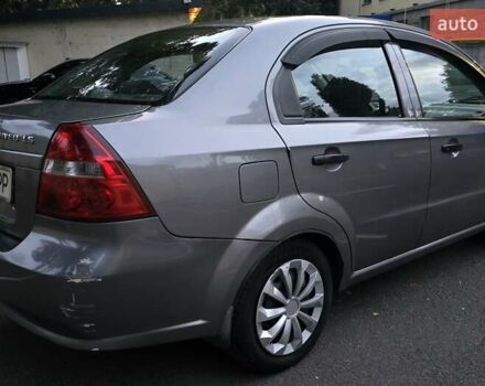 Серый Шевроле Авео, объемом двигателя 1.5 л и пробегом 210 тыс. км за 3500 $, фото 1 на Automoto.ua