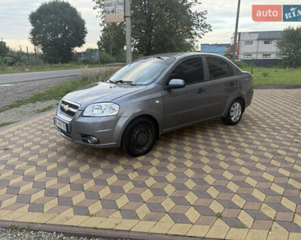 Серый Шевроле Авео, объемом двигателя 1.5 л и пробегом 320 тыс. км за 2300 $, фото 1 на Automoto.ua