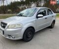 Серый Шевроле Авео, объемом двигателя 1.5 л и пробегом 425 тыс. км за 2700 $, фото 1 на Automoto.ua