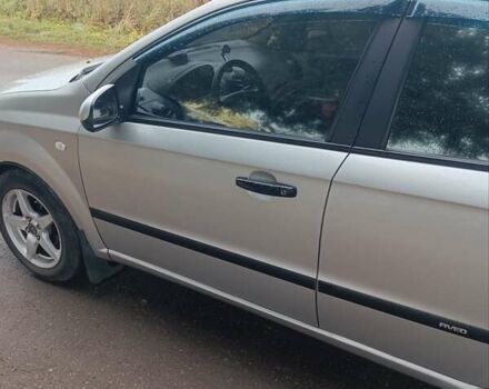 Сірий Шевроле Авео, об'ємом двигуна 1.6 л та пробігом 240 тис. км за 4000 $, фото 17 на Automoto.ua