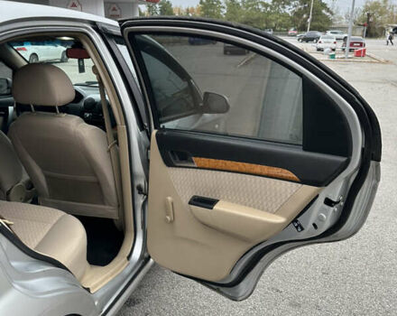 Сірий Шевроле Авео, об'ємом двигуна 1.6 л та пробігом 274 тис. км за 4299 $, фото 24 на Automoto.ua