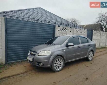 Серый Шевроле Авео, объемом двигателя 1.5 л и пробегом 220 тыс. км за 3300 $, фото 1 на Automoto.ua
