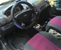 Серый Шевроле Авео, объемом двигателя 1.5 л и пробегом 330 тыс. км за 3500 $, фото 1 на Automoto.ua