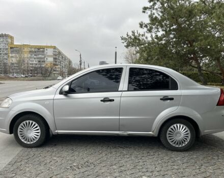 Серый Шевроле Авео, объемом двигателя 1.5 л и пробегом 240 тыс. км за 3300 $, фото 2 на Automoto.ua