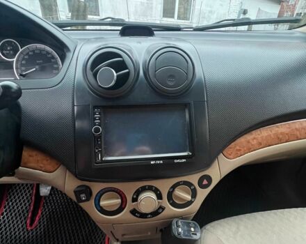 Сірий Шевроле Авео, об'ємом двигуна 1.6 л та пробігом 353 тис. км за 4000 $, фото 12 на Automoto.ua