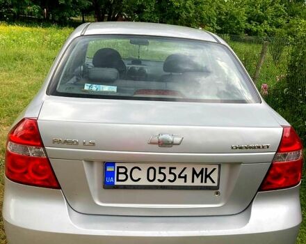 Серый Шевроле Авео, объемом двигателя 1.5 л и пробегом 210 тыс. км за 3800 $, фото 1 на Automoto.ua