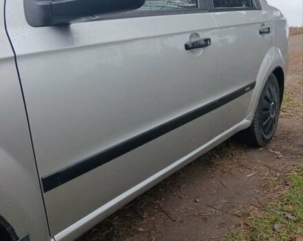 Сірий Шевроле Авео, об'ємом двигуна 1.6 л та пробігом 240 тис. км за 4000 $, фото 25 на Automoto.ua