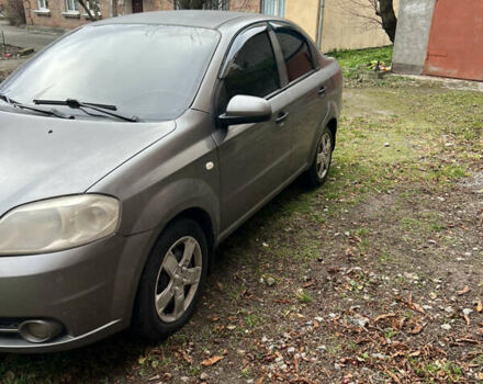 Сірий Шевроле Авео, об'ємом двигуна 1.5 л та пробігом 225 тис. км за 2600 $, фото 4 на Automoto.ua