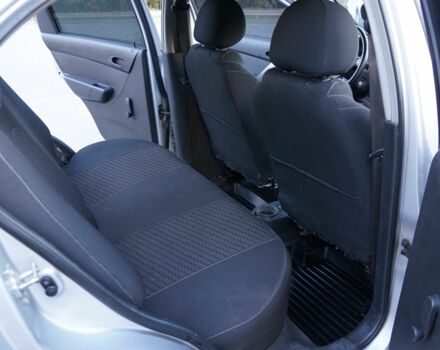 Сірий Шевроле Авео, об'ємом двигуна 1.5 л та пробігом 205 тис. км за 3500 $, фото 4 на Automoto.ua