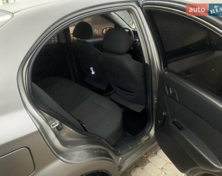 Серый Шевроле Авео, объемом двигателя 1.5 л и пробегом 393 тыс. км за 2850 $, фото 6 на Automoto.ua