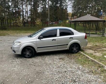 Серый Шевроле Авео, объемом двигателя 1.5 л и пробегом 235 тыс. км за 3900 $, фото 2 на Automoto.ua