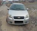 Серый Шевроле Авео, объемом двигателя 1.5 л и пробегом 270 тыс. км за 3200 $, фото 1 на Automoto.ua