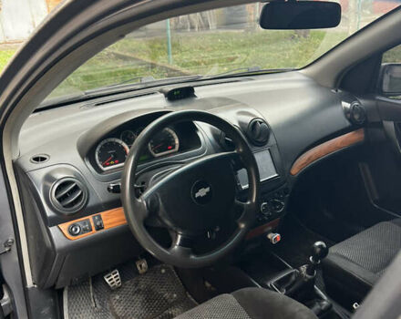 Сірий Шевроле Авео, об'ємом двигуна 1.5 л та пробігом 225 тис. км за 2600 $, фото 17 на Automoto.ua