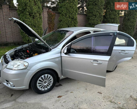 Сірий Шевроле Авео, об'ємом двигуна 1.6 л та пробігом 148 тис. км за 4550 $, фото 17 на Automoto.ua