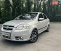 Сірий Шевроле Авео, об'ємом двигуна 1.6 л та пробігом 164 тис. км за 3800 $, фото 1 на Automoto.ua