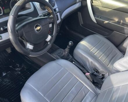 Серый Шевроле Авео, объемом двигателя 1.5 л и пробегом 300 тыс. км за 2350 $, фото 2 на Automoto.ua