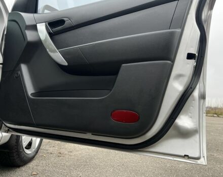 Серый Шевроле Авео, объемом двигателя 1.5 л и пробегом 188 тыс. км за 4180 $, фото 15 на Automoto.ua