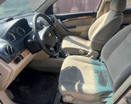 Сірий Шевроле Авео, об'ємом двигуна 1.6 л та пробігом 280 тис. км за 1550 $, фото 5 на Automoto.ua