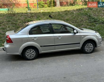 Серый Шевроле Авео, объемом двигателя 1.6 л и пробегом 120 тыс. км за 4500 $, фото 2 на Automoto.ua