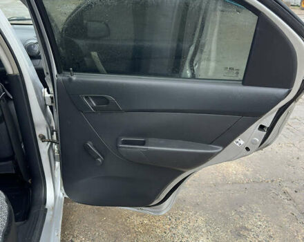 Сірий Шевроле Авео, об'ємом двигуна 1.5 л та пробігом 245 тис. км за 3500 $, фото 15 на Automoto.ua