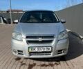 Серый Шевроле Авео, объемом двигателя 1.6 л и пробегом 286 тыс. км за 3499 $, фото 1 на Automoto.ua