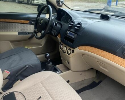 Сірий Шевроле Авео, об'ємом двигуна 0 л та пробігом 154 тис. км за 2500 $, фото 5 на Automoto.ua