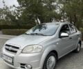Серый Шевроле Авео, объемом двигателя 1.5 л и пробегом 240 тыс. км за 3300 $, фото 1 на Automoto.ua