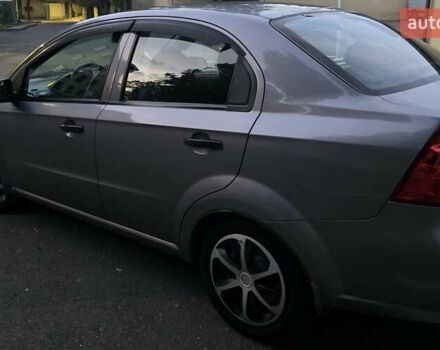 Серый Шевроле Авео, объемом двигателя 1.5 л и пробегом 210 тыс. км за 3500 $, фото 4 на Automoto.ua