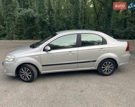 Сірий Шевроле Авео, об'ємом двигуна 1.6 л та пробігом 164 тис. км за 3800 $, фото 4 на Automoto.ua