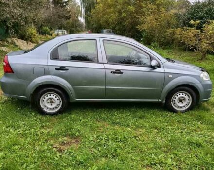 Сірий Шевроле Авео, об'ємом двигуна 1.5 л та пробігом 150 тис. км за 3200 $, фото 1 на Automoto.ua