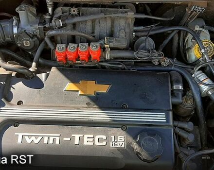 Серый Шевроле Авео, объемом двигателя 1.6 л и пробегом 207 тыс. км за 4200 $, фото 4 на Automoto.ua