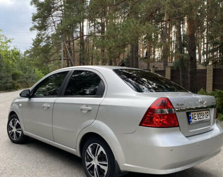 Серый Шевроле Авео, объемом двигателя 1.6 л и пробегом 336 тыс. км за 3750 $, фото 2 на Automoto.ua