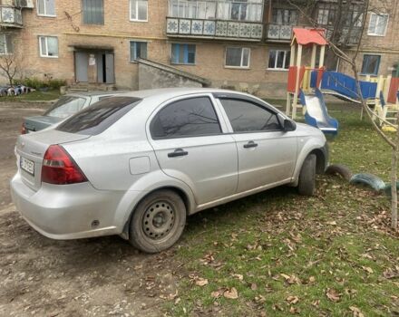 Серый Шевроле Авео, объемом двигателя 0 л и пробегом 180 тыс. км за 2000 $, фото 3 на Automoto.ua