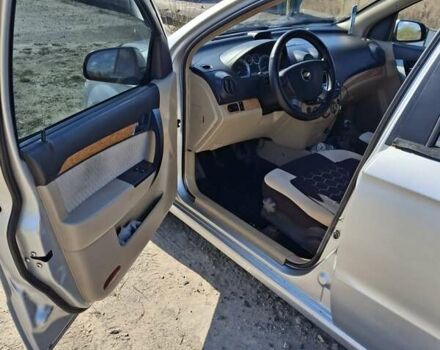 Серый Шевроле Авео, объемом двигателя 1.6 л и пробегом 216 тыс. км за 3800 $, фото 11 на Automoto.ua