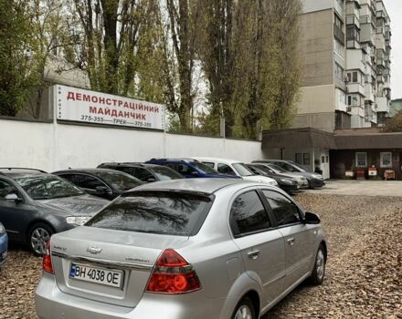Серый Шевроле Авео, объемом двигателя 1.6 л и пробегом 250 тыс. км за 2850 $, фото 2 на Automoto.ua