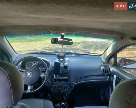 Серый Шевроле Авео, объемом двигателя 1.5 л и пробегом 670 тыс. км за 2200 $, фото 5 на Automoto.ua