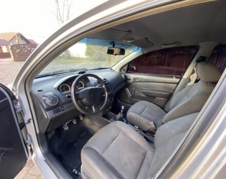 Серый Шевроле Авео, объемом двигателя 1.5 л и пробегом 236 тыс. км за 2750 $, фото 7 на Automoto.ua