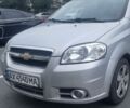 Серый Шевроле Авео, объемом двигателя 1.5 л и пробегом 243 тыс. км за 3900 $, фото 1 на Automoto.ua