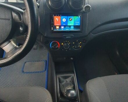 Серый Шевроле Авео, объемом двигателя 1.5 л и пробегом 255 тыс. км за 5000 $, фото 5 на Automoto.ua