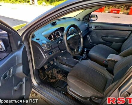 Серый Шевроле Авео, объемом двигателя 1.5 л и пробегом 192 тыс. км за 3350 $, фото 1 на Automoto.ua