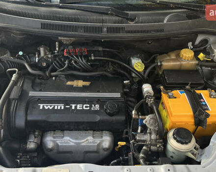 Сірий Шевроле Авео, об'ємом двигуна 1.6 л та пробігом 160 тис. км за 4200 $, фото 5 на Automoto.ua