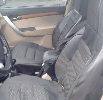 Сірий Шевроле Авео, об'ємом двигуна 1.6 л та пробігом 295 тис. км за 1800 $, фото 5 на Automoto.ua