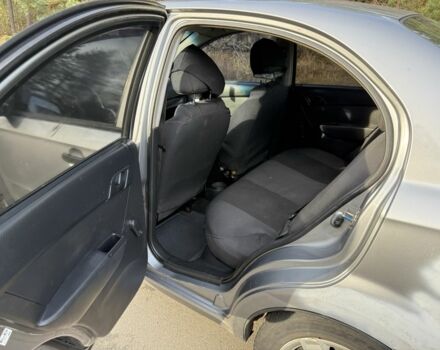 Сірий Шевроле Авео, об'ємом двигуна 1.5 л та пробігом 420 тис. км за 1800 $, фото 10 на Automoto.ua
