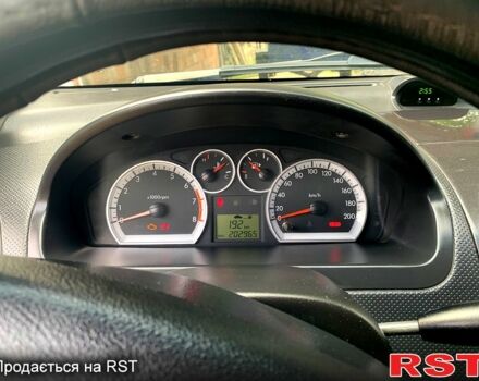 Серый Шевроле Авео, объемом двигателя 1.5 л и пробегом 202 тыс. км за 4100 $, фото 7 на Automoto.ua
