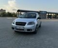 Серый Шевроле Авео, объемом двигателя 1.5 л и пробегом 170 тыс. км за 4100 $, фото 1 на Automoto.ua