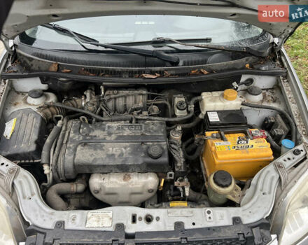 Серый Шевроле Авео, объемом двигателя 1.4 л и пробегом 170 тыс. км за 2500 $, фото 27 на Automoto.ua