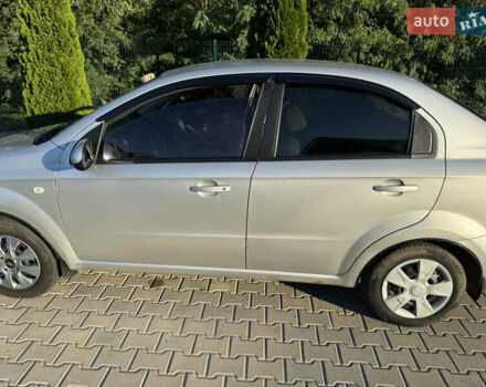 Сірий Шевроле Авео, об'ємом двигуна 1.6 л та пробігом 234 тис. км за 4300 $, фото 2 на Automoto.ua