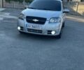Сірий Шевроле Авео, об'ємом двигуна 1.5 л та пробігом 220 тис. км за 3500 $, фото 1 на Automoto.ua